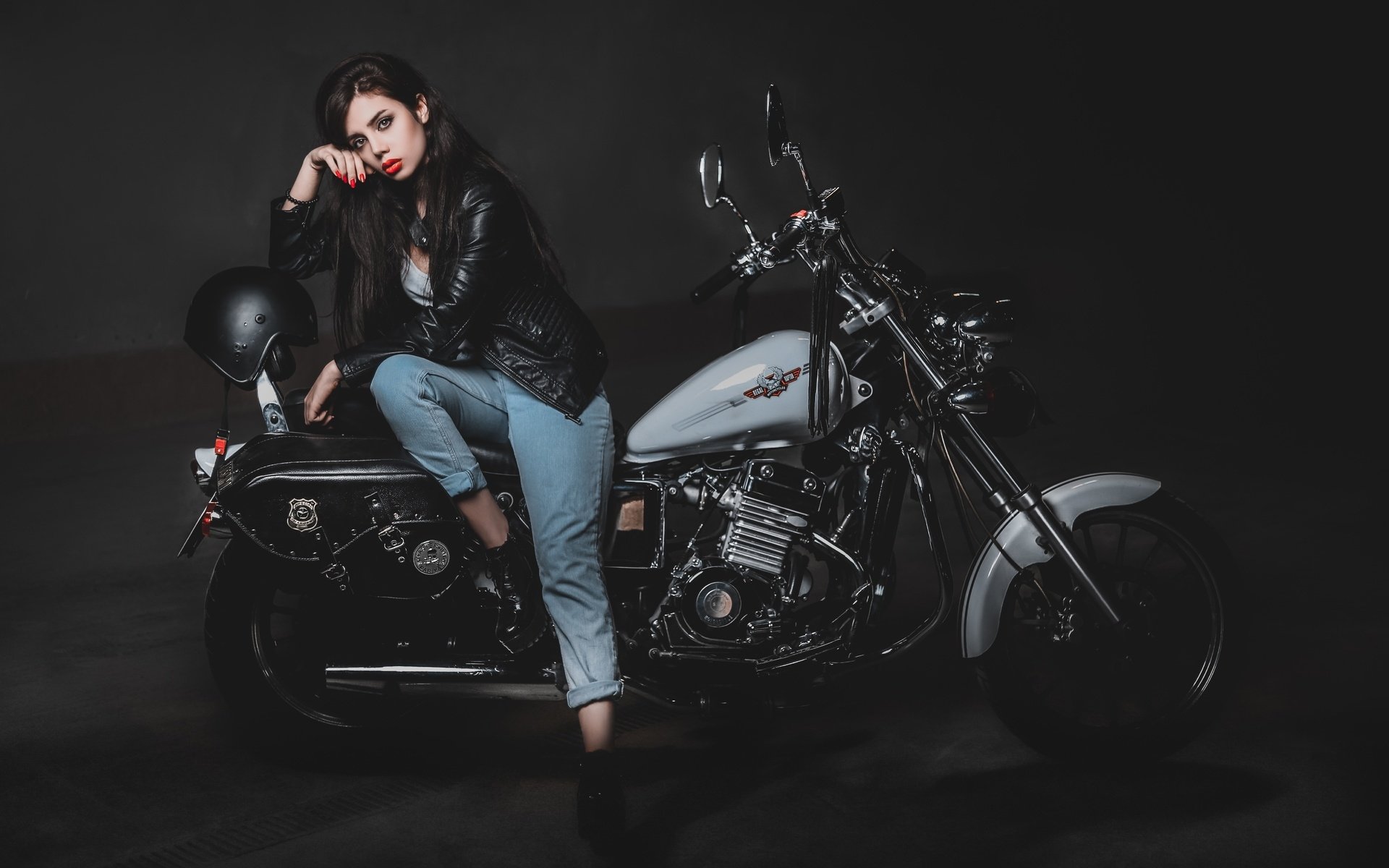 Biker girls: style and drive in Quanzhou