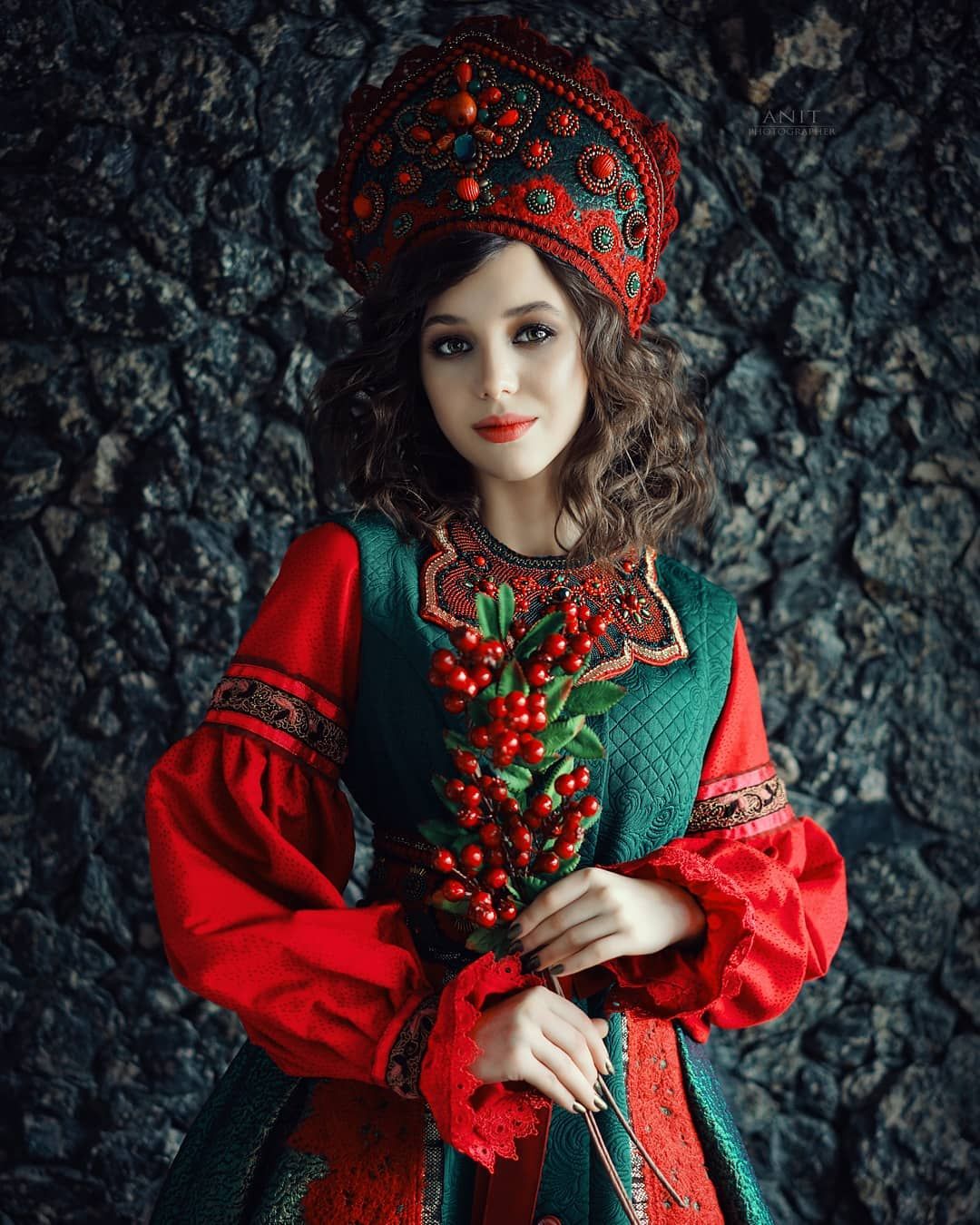 Nude girl Women in Slavic costumes in Quanzhou