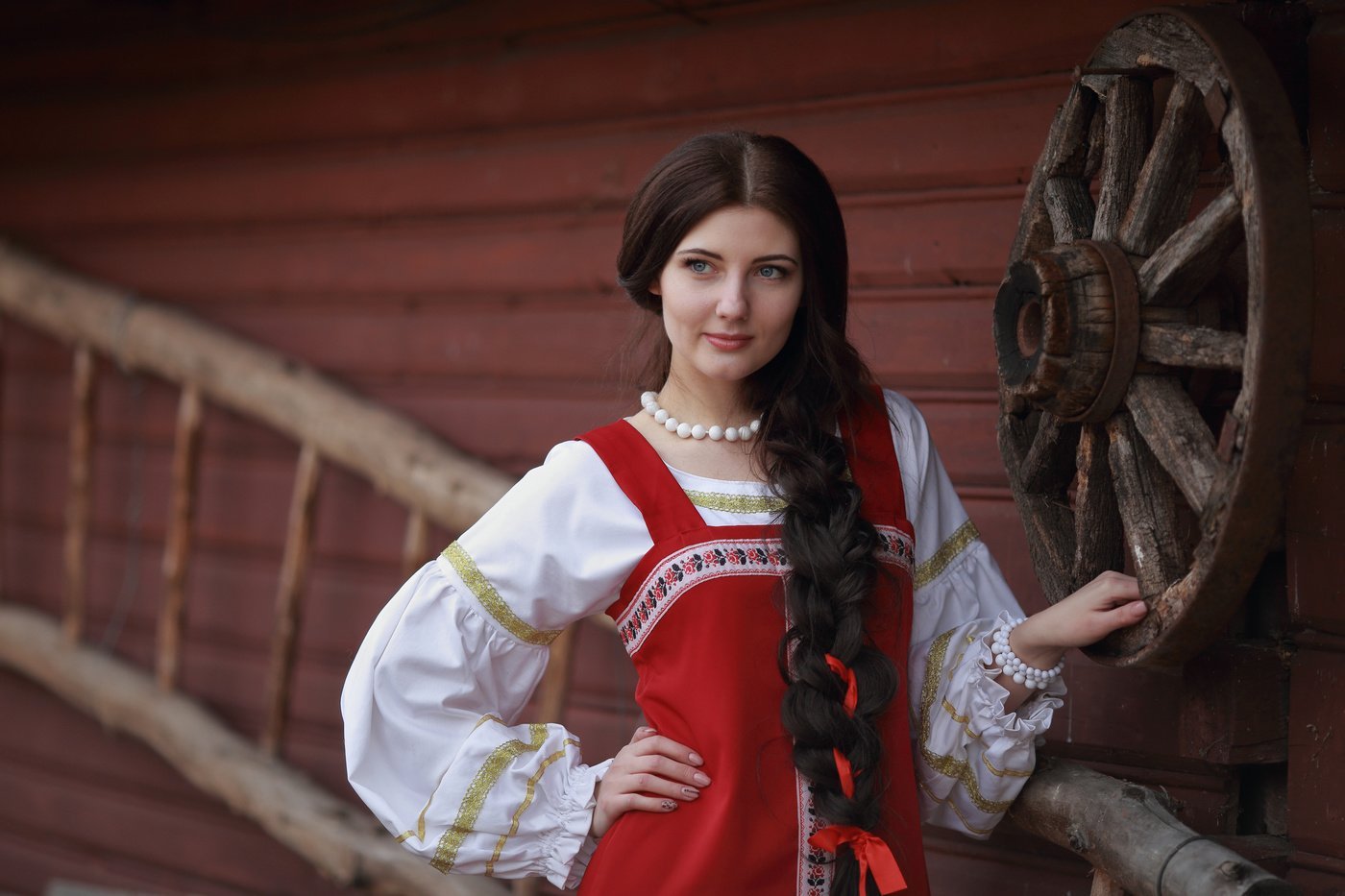 Girls in Slavic costumes in Quanzhou