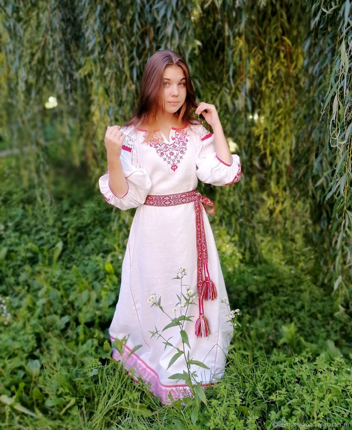Girl Girls in Slavic costumes in Quanzhou