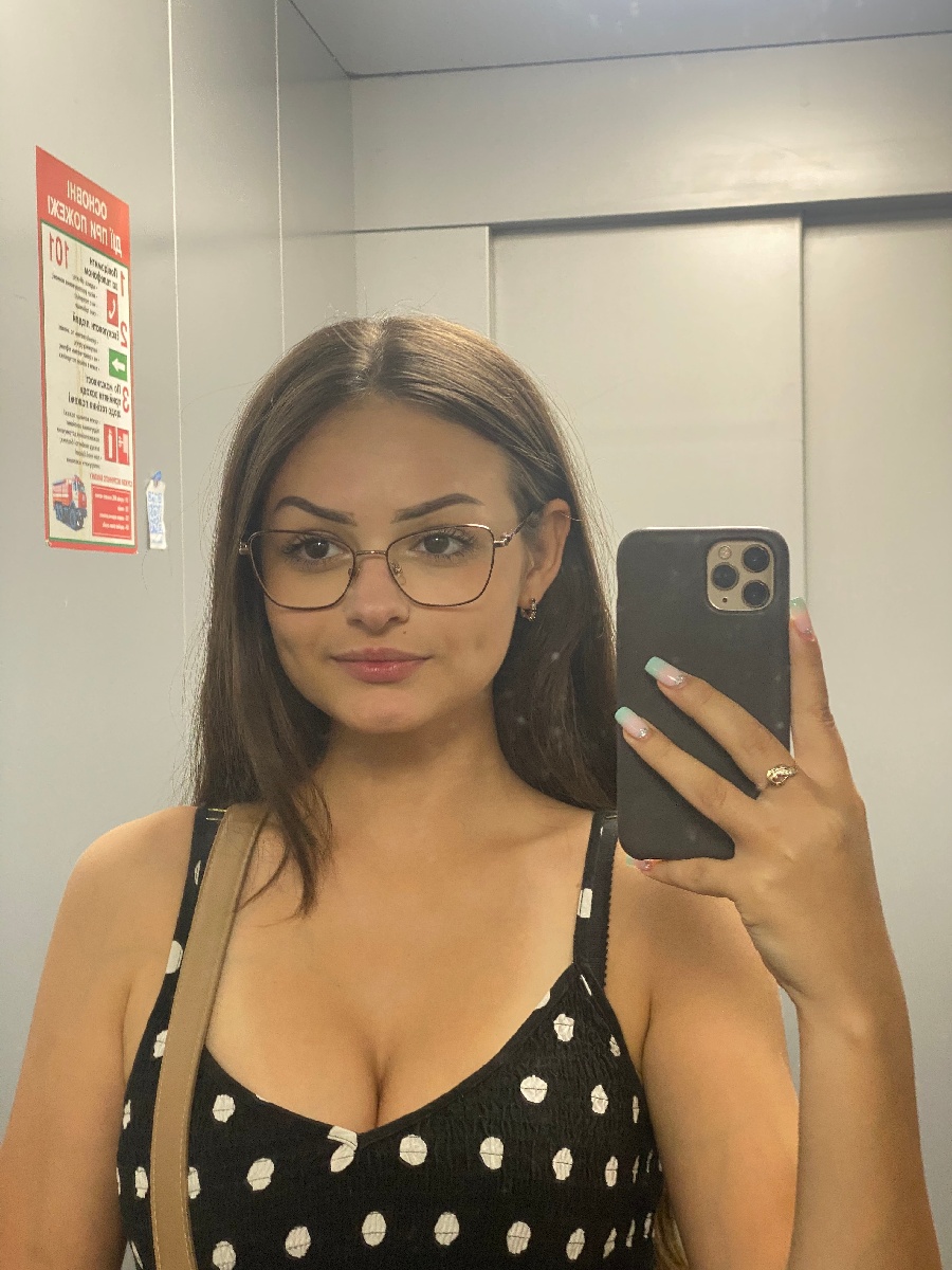 Sexy model Stacy in Quanzhou